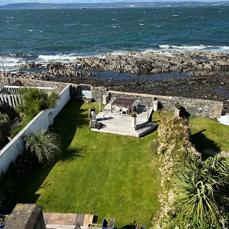 Splash Cottage Beach House With Sea Lapping Garden Bangor  Exterior photo