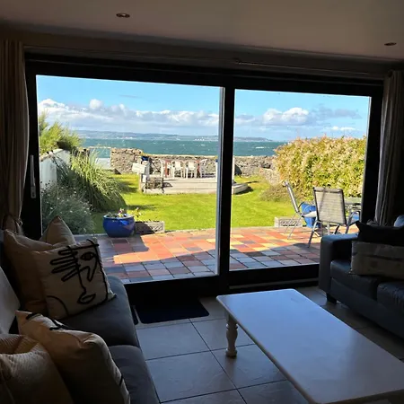 Splash Cottage Beach House With Sea Lapping Garden Bangor  Exterior photo