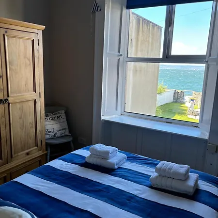 Splash Cottage Beach House With Sea Lapping Garden Bangor  Exterior photo